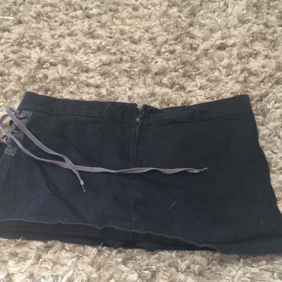 Skort - Picture 3 of 3